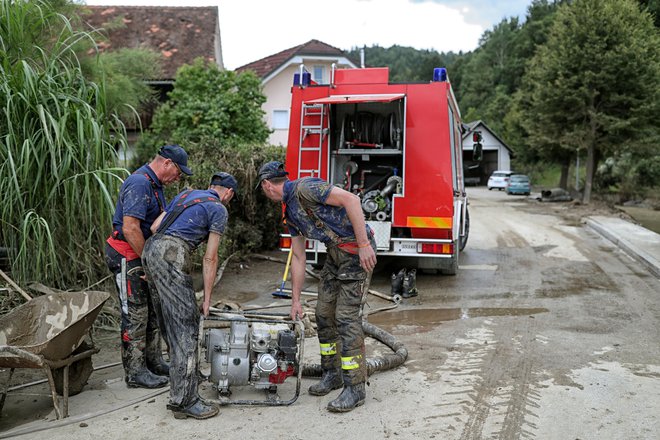 Gornji Grad je opustošila Dreta s pritoki in zalila tudi gasilski dom. FOTO: Blaž Samec/Delo