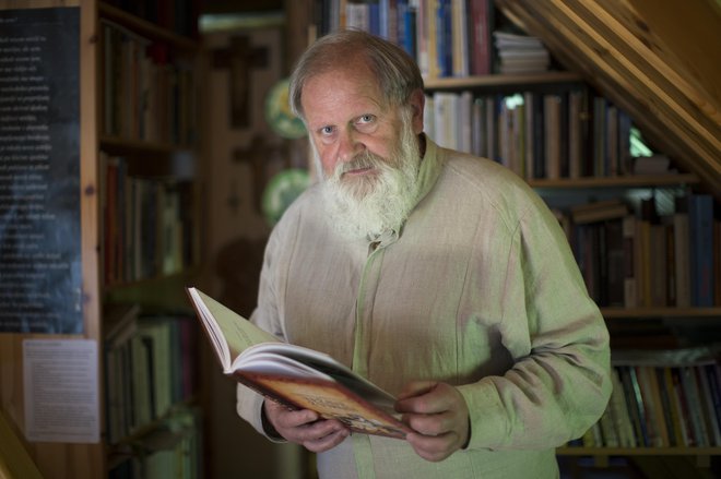 »Zlomilo me je do solz, ko je do mene prišel človek,« o stiski zadnjih dni pripoveduje Karel Gržan. FOTO: Jure Eržen