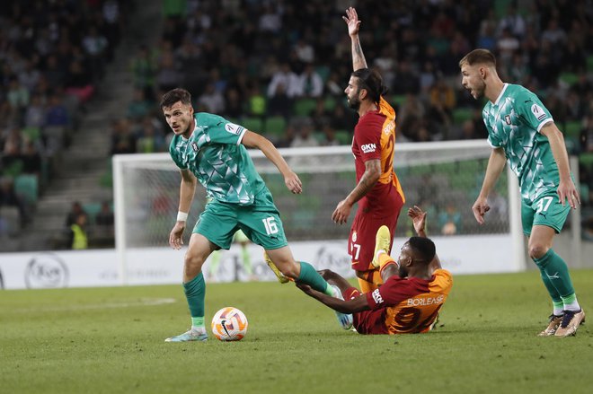 Olimpija v Stožicah dipria ligaški konec tedna v derbiju lJubljanske kotline. FOTO: Leon Vidic/Delo