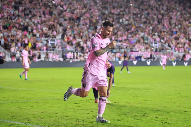 Slavje Lionela Messija po zadetku proti Charlottu. V Miamiju se odvija prava nogometna evforija. Foto AFP