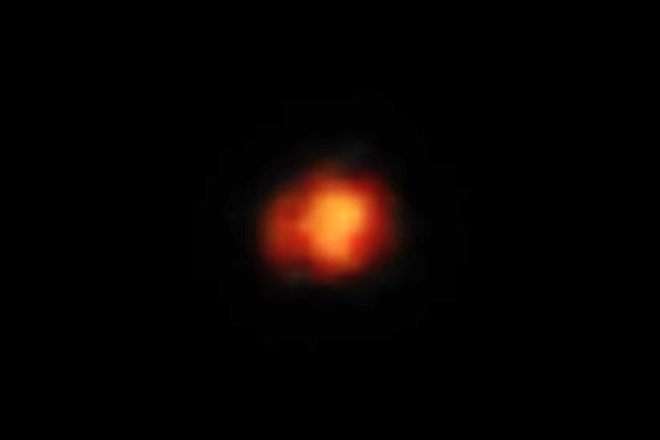 Maisiejina galaksija je nastala 390 milijonov let po začetku vesolja in jo s teleskopom James Webb​ lahko vidimo. FOTO: NASA/STScI/CEERS/TACC/University of Texas at Austin/S. Finkelstein/M. Bagley

 