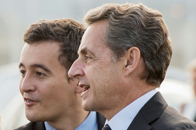 Nicolas Sarkozy se navdušuje nad aktualnim ministrom za notranje zadeve Géraldom Darmaninom: v njem vidi morebitnega Macronovega naslednika. FOTO: Philippe Huguen/AFP