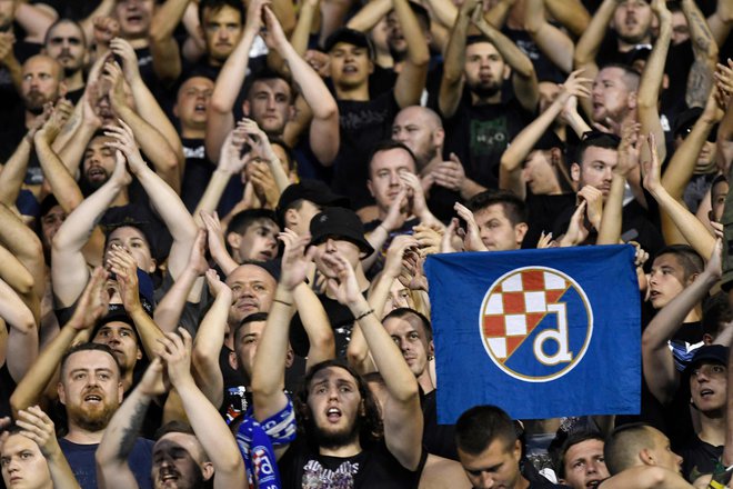 V tej sezoni ne bo več privržencev zagrebškega kluba na tekmah v tujini. FOTO: Denis Lovrović/AFP