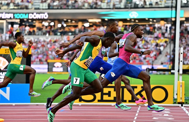 Noah Lyles je izenačil najboljši izid sezone na svetu v teku na 100 metrov in osvojil zlato kolajno. FOTO: Marton Monus/Reuters