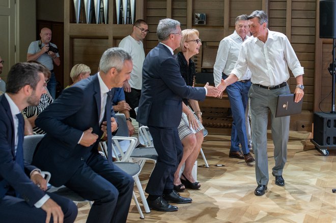 Nekdanji predsednik republike Borut Pahor bi ob evropskem dnevu spomina na žrtve totalitarizmov uvedel še slovenski dan spomina, ki ga je Robert Golob spomladi ukinil.

FOTO: Voranc Vogel