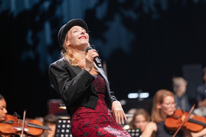 Ute Lemper je umetnica na misiji. Foto Darja Štravs Tisu