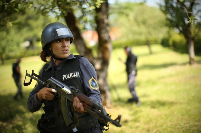 Usoda nadaljevanja pogajanj o prenovi sistema plač v javnem sektorju se zdi po včerajšnji vladni prekinitvi zelo negotova. FOTO: Jure Eržen