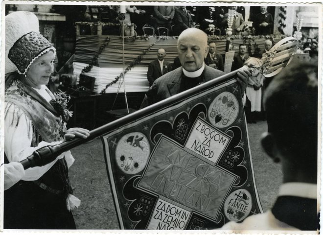 Anton Korošec, najpomembnejši politik SLS iz časa med obema vojnama.  FOTO: Fotografska zbirka časopisa Slovenec, hrani Muzej novejše zgodovine Slovenije