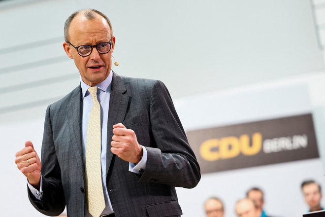 Srednji razred je v Nemčiji preveč obremenjen z davki, meni predsednik CDU Friedrich Merz. FOTO: Lisi Niesner/REUTERS