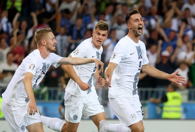 Andraž Šporar je bil strelec proti Danski. FOTO: Borut Živulović/Reuters