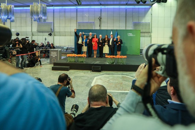 Najmočnejše orožje koalicijskih strank za evropske volitve prihodnje leto so za zdaj dosedanji poslanci. FOTO: Voranc Vogel/Delo