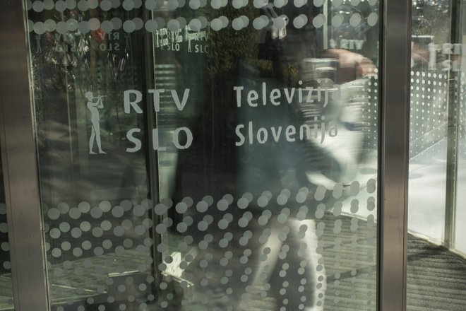 Vhod v prostore TV Slovenija. FOTO: Jure Eržen/Delo