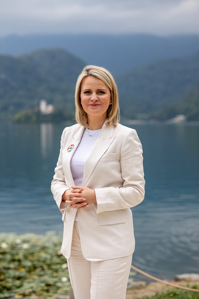 Tehnologije, kot sta umetna inteligenca in digitalni monitoring, so pomembne pri napovedovanju, preprečevanju in obvladovanju bolezni, pravi Eva McLellan. FOTO: Črt Piksi/Delo