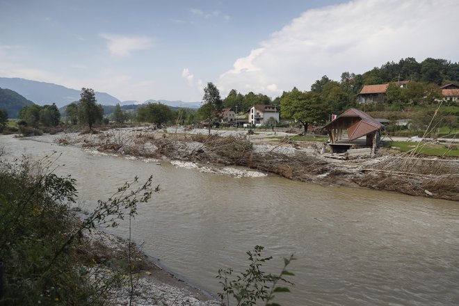 Brežina Savinje v Letušu. FOTO: Leon Vidic/Delo