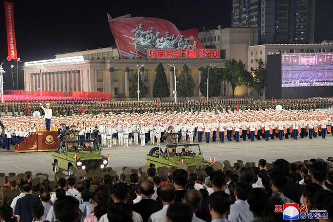 FOTO: KCNA via KNS/AFP