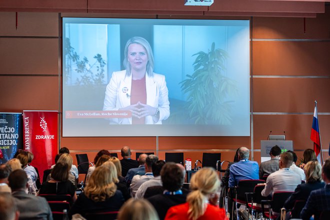 Potencial naprav, kot so pametne ure je veliko večji od tega, da  štejejo korake. Pomagajo nam, da imamo večji nadzor nad svojim življenjem, je prepričana Eva McLellan.  FOTO: Črt Piksi/Delo