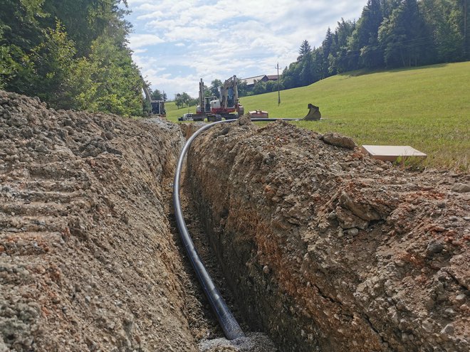 V projektu so zgradili 11 kilometrov novega vodovodnega omrežja, obnovili dva kilometra sedanjega, zgradili dva nova vodohrana, povečali eno črpališče in dve obnovili. FOTO: Samo Sadnik