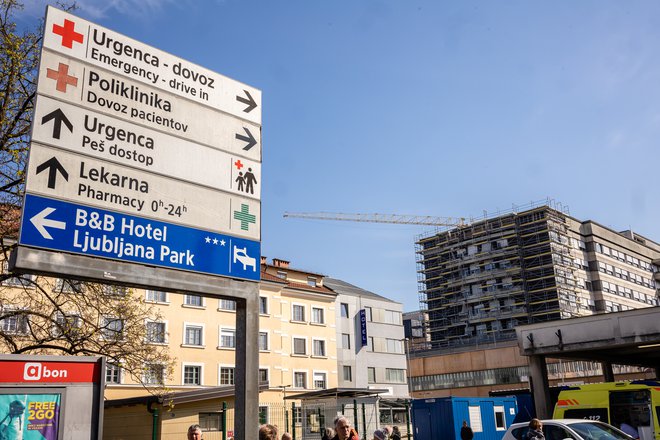 Sedaj se zopet pojavljalo težnje po popolni centralizaciji zdravstva, ki je že sedaj preveč centralizirano. FOTO: Črt Piksi