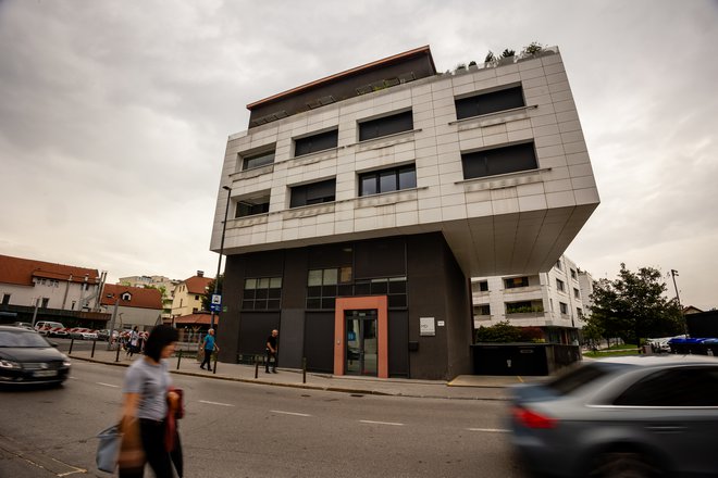 V MD Medicini sta dve operacijski dvorani, dve nadstandardno opremljeni dvoposteljni bolniški sobi in ena triposteljna soba ter štiriposteljna soba za intenzivno nego in pooperativni nadzor. FOTO: Črt Piksi/DELO