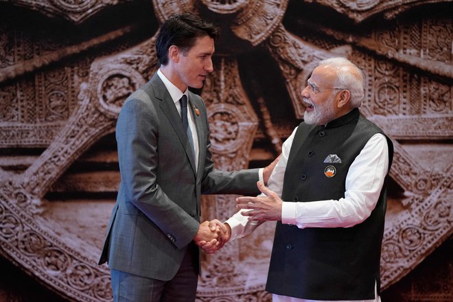 Premier Justin Trudeau se je ta mesec na obrobju vrhunskega srečanja G20 v New Delhiju sestal z Modijem in indijsko vlado odkrito obtožil za atentat. FOTO: Evan Vucci/AFP