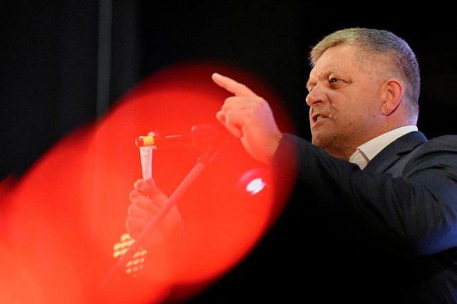 Populistična desnica se uči drug od drugega. Fico, tako kot Janša, posnema Orbána. 

FOTO: Radovan Stoklasa/Reuters