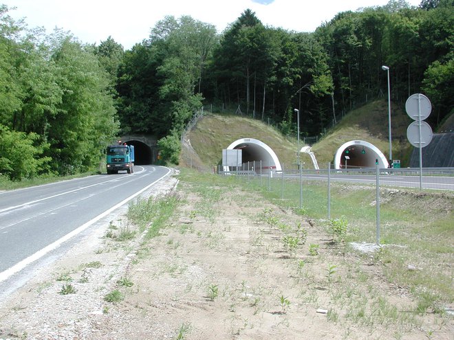 Večina hrvaških predorov na kontinentu je končanih, zdaj se odpirajo večji posli ob hrvaški obali. Foto Franc Milošič