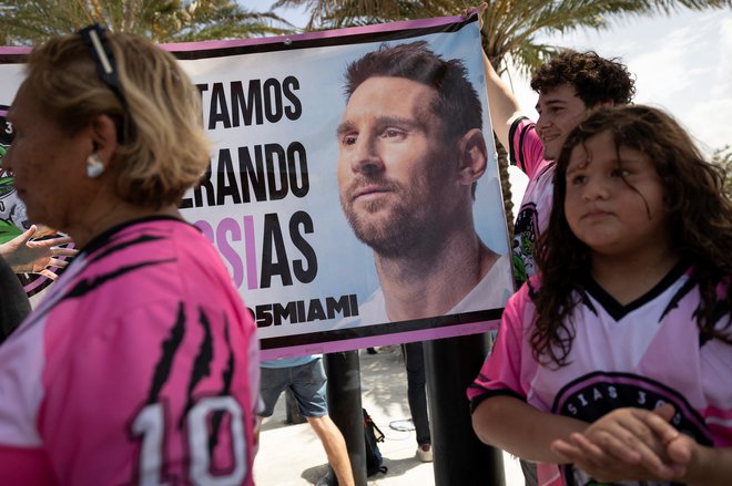 Messi je obnorel tudi za nogomet precej nezainteresirano publiko na Floridi. FOTO: Marco Bello/Reuters