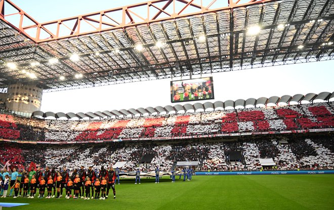 San Siro je bil nazadnje obnovljen leta 1990. FOTO: Daniele Mascolo/Reuters