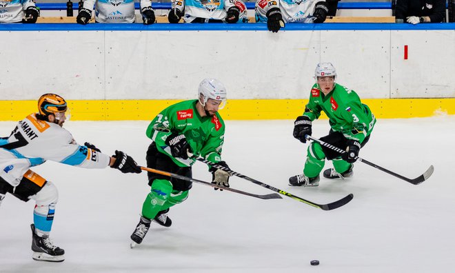 Olimpijini hokejisti so tokrat razočarali svoje privržence. FOTO: Črt Piksi/Delo