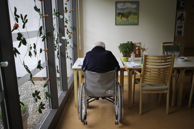 Mednarodni dan starejših, ki ga obeležujemo danes, je leta 1990 razglasila Generalna skupščina ZN, njegov namen je izpostaviti pomen starejših in njihov prispevek v družbi. FOTO: Jože Suhadolnik/Delo