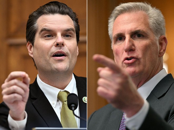 Kevin McCarthy (desno) je zatrdil, da Matt Gaetz nastopa proti njemu iz osebnih razlogov. FOTO: Mandel Ngan/AFP