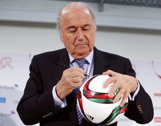 Sepp Blatter je do naslednikov zelo kritičen. FOTO: Arnd Wiegmann/Reuters