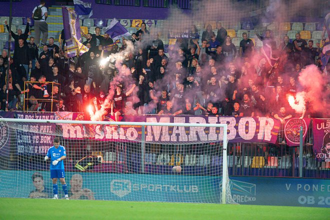 Po dolgem času so bili navijači na mariborskem štadionu spet zadovoljni. FOTO: Mediaspeed