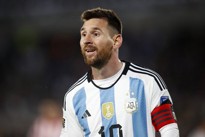 Lionel Messi ostaja del argentinske nogometne reprezentance. FOTO: Agustin Marcarian/Reuters