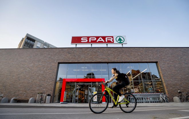 Avstrijski trgovec Spar je nedavno samo v Ljubljani odprl dve novi poslovalnici, skupaj pa v treh letih po državi 10. FOTO: Jože Suhadolnik/Delo