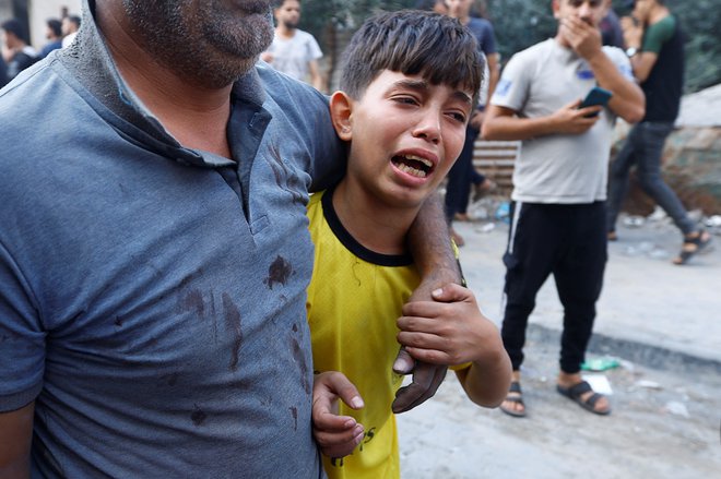 V Gazi nikjer – in za nikogar – ni varno. FOTO: Ibraheem Abu Mustafa/Reuters