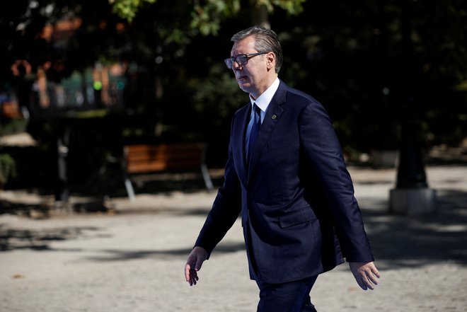 Srbskemu predsedniku Aleksandru Vučiću so iz Bruslja poslali jasno sporočilo, da se bo morala Srbija pred vstopom v EU odpovedati kitajskim posojilom. FOTO: Juan Medina/Reuters