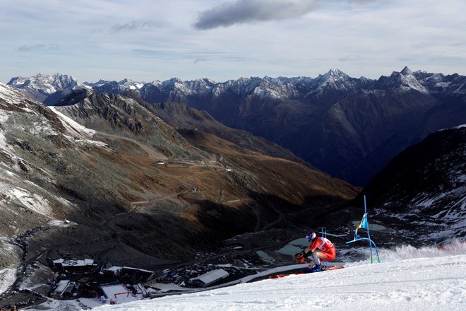 Znameniti ledenik nad Söldnom bo nalednji konec tedna v znaku spektakla alpskih smučarjev in smučark. FOTO: Leonhard Foeger/Reuters