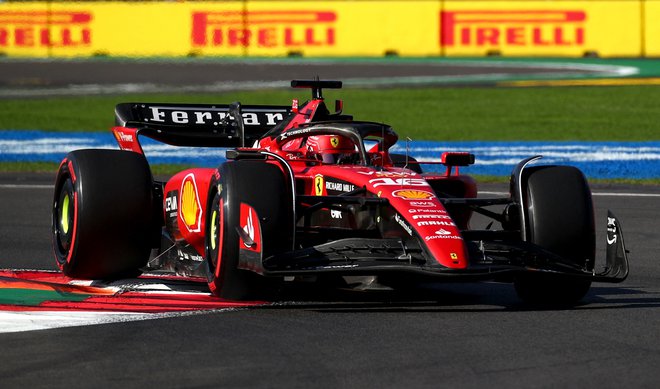 Charles Leclerc je bil najhitrejši v kvalifikacijah za veliko nagrado Mehike. FOTO: Raquel Cunha/Reuters