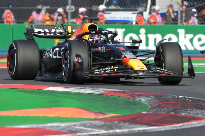 Max Verstappen nima pravega tekmeca v svetu formule ena. FOTO: Claudio Cruz/AFP