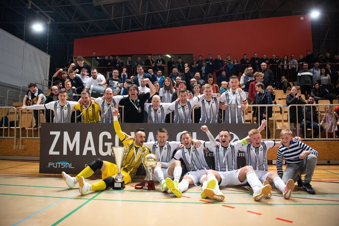 Nogometaši Dobovca bodo gostovali v Prištini. FOTO: FK Dobovec