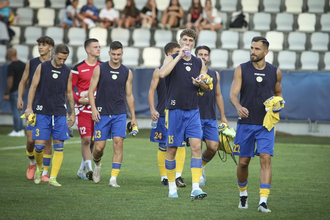 Koprčani so se morali za prvo zmgo pod taktirkop Safeta Hadžića zelo potruditi. FOTO: FC Koper