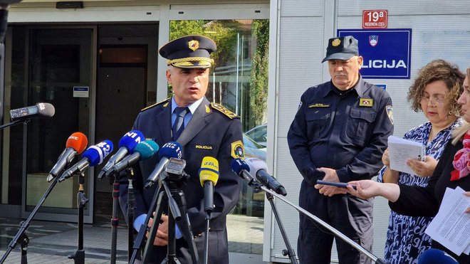 Po presoji upravnega sodišča se Lindav v zahtevi za izdajo začasne odredbe ne more sklicevati na škodo, ki bi v primeru imenovanja Jušića (na fotografiji) na mesto generalnega direktorja nastala policiji. FOTO: Policija