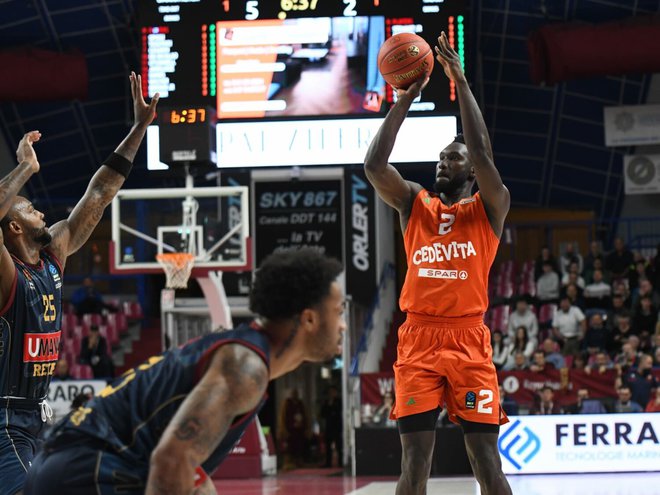 Ljubljančani tudi po tekmi s Hamburgom ostajajo z ničlo na računu. FOTO: Cedevita Olimpija