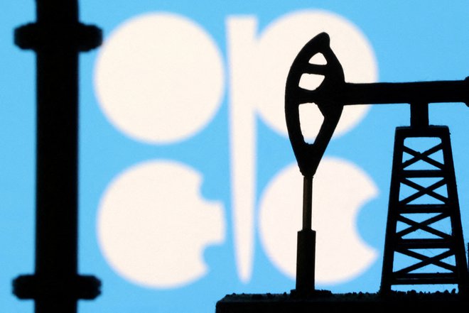 Trenutne cene so tudi nižje kot v začetku leta, pa čeprav si je OPEC zelo prizadeval zvišati ceno s tem ko je omejeval črpanje. FOTO: Dado Ruvic/Reuters
