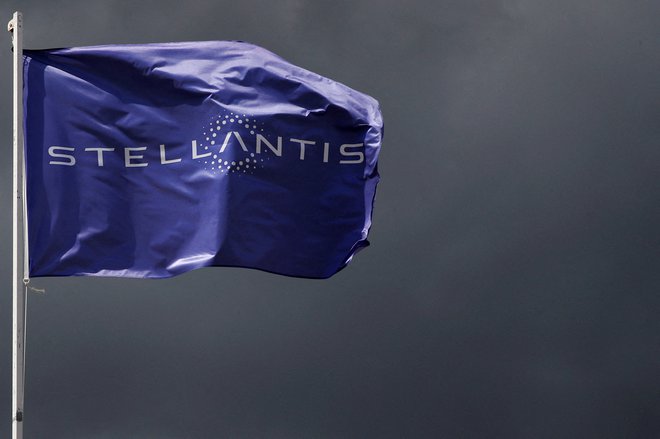 Stellantis je eno največjih avtomobilskih podjetij na svetu, posebej močni so v Evropi z lahkimi gospodarskimi vozili. FOTO: Gonzalo Fuentes/Reuters
