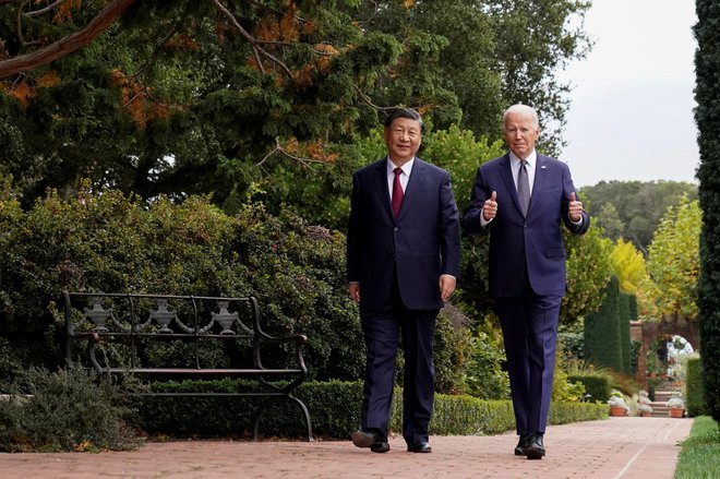 Ko je Biden pogovore s Xi Jinpingom opisal kot »neposredno, odkrito, jasno komunikacijo na odprti podlagi«, je to pomenilo, da se o številnih vprašanjih nista strinjala. FOTO: Kevin Lamarque/Reuters