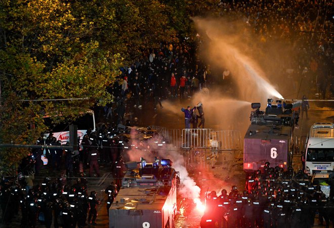 Izgredi v Sofiji. FOTO: Nikolay Doychinov/AFP