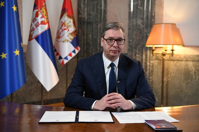 Srbski predsednik Aleksandar Vučić je 1. novembra razpustil parlament in razpisal predčasne volitve. Foto Reuters