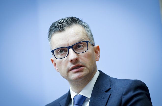 Minister Marjan Šarec je izpostavil, da inšpekcijski postopek uradno še ni končan, saj naj bi ga po njegovih informacijah inšpektorica zaključila v sredo. Ko se bo to zgodilo, bodo lahko ukrepali dalje, je dejal. FOTO: Jože Suhadolnik/Delo